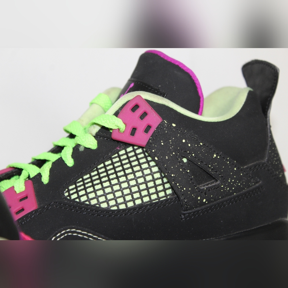 Nike Air Jordan 4 Retro GS "Fuchsia," cir. 2015, 8.5Y (10.5 women's) - Picture 11 of 16